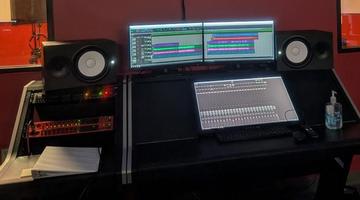 New music production room, class at Auburn High School